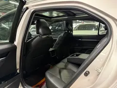 2021 Toyota Camry 2.5G Luxury — фото 8