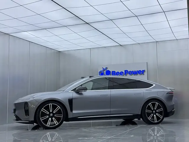 2025 Nio ET9 102kWh Signature Edition
