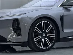 2025 Nio ET9 102kWh Signature Edition — фото 5
