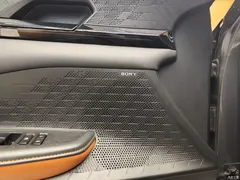 2022 Changan UNI-V 1.5T smart pilot model — фото 9