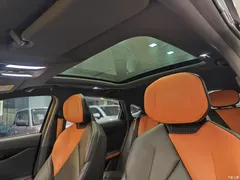 2022 Changan UNI-V 1.5T smart pilot model — фото 13