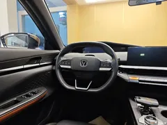2022 Changan UNI-V 1.5T smart pilot model — фото 15