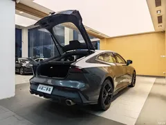 2022 Changan UNI-V 1.5T smart pilot model — фото 32