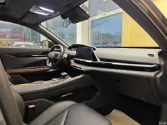 2022 Changan UNI-V 1.5T smart pilot model — фото 34