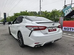2019 Toyota Camry 2.0S Fashion VI, белый — фото 7