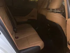 2021 Lexus ES 300h, белый — фото 14