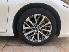 2021 Lexus ES 300h, белый — фото 16