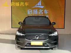 2022 Volvo XC60 4WD Luxury, чёрный — фото 1