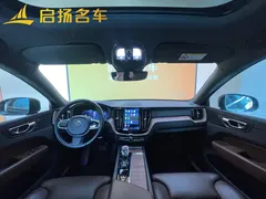 2022 Volvo XC60 4WD Luxury, чёрный — фото 4