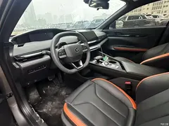 2024 Changan UNI-V 1.5T exclusive model — фото 10