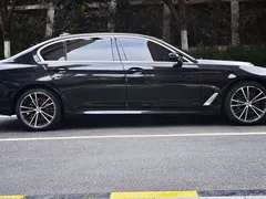 2021 BMW 5 Series 5 530Li, чёрный — фото 5