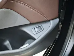 2021 BMW 5 Series 5 530Li, чёрный — фото 31
