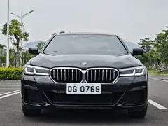 2021 BMW 5 Series 5 530Li, чёрный — фото 47