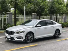 2023 Geely Preface 1.5TD, белый — фото 1