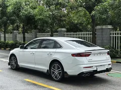 2023 Geely Preface 1.5TD, белый — фото 4