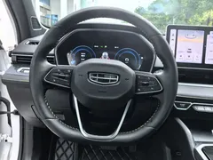 2023 Geely Preface 1.5TD, белый — фото 16