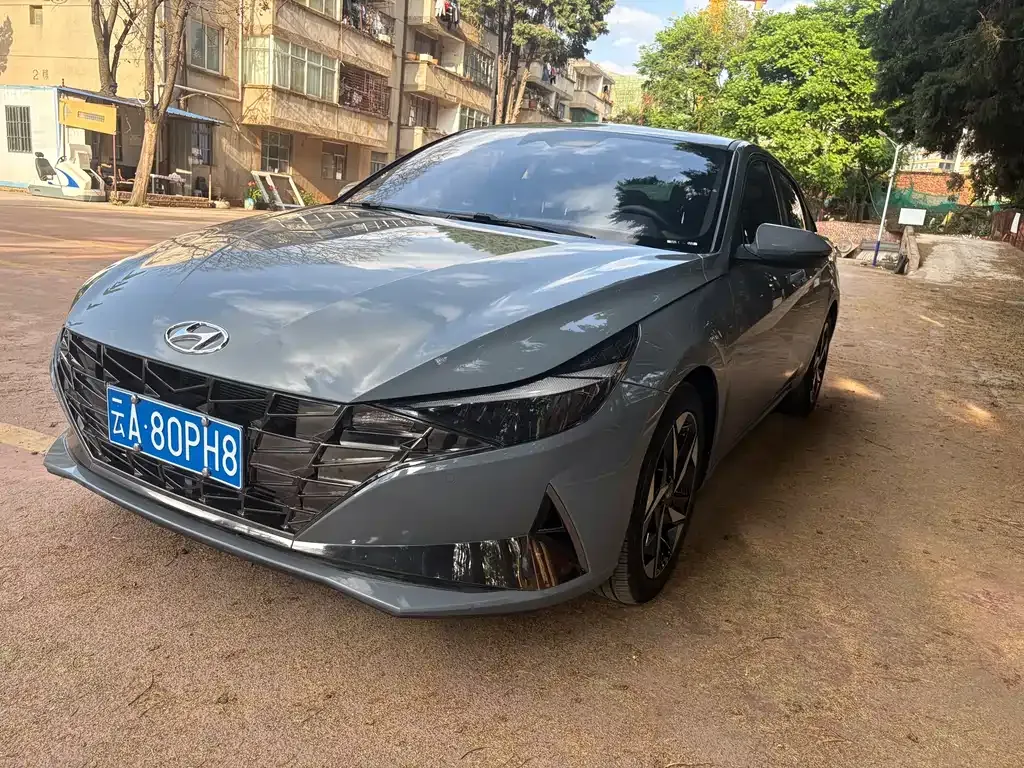 2022 Hyundai Elantra 240TGDi DCT LUX Premium