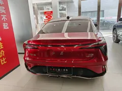 2023 Hongqi H6 2.0T — фото 11