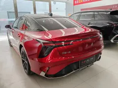 2023 Hongqi H6 2.0T — фото 12