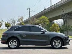 2021 Porsche Macan 2.0T — фото 6