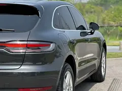 2021 Porsche Macan 2.0T — фото 11