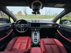 2021 Porsche Macan 2.0T — фото 21