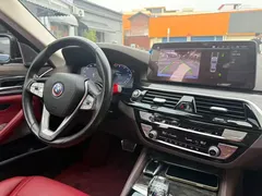 2021 BMW 5 Series 535Le PHEV Luxury Package, синий — фото 9
