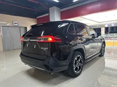 2022 Toyota Wildlander 2.0L CVT 4WD Technology, чёрный — фото 4