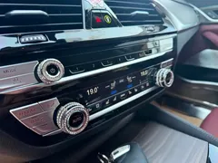 2022 BMW 5 Series 530Li Executive Luxury Package, белый — фото 19