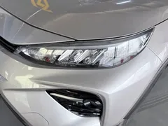 2021 Toyota Wildlander 2.0L CVT 4WD Luxury — фото 4