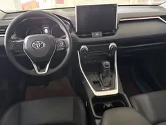 2021 Toyota Wildlander 2.0L CVT 4WD Luxury — фото 13