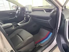 2021 Toyota Wildlander 2.0L CVT 4WD Luxury — фото 21