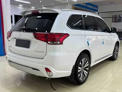 2021 Mitsubishi Outlander 2.0L 2WD 5 Seats, белый — фото 6