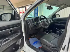 2021 Mitsubishi Outlander 2.0L 2WD 5 Seats, белый — фото 7