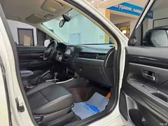 2021 Mitsubishi Outlander 2.0L 2WD 5 Seats, белый — фото 10