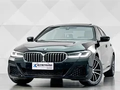 2022 BMW 5 Series 5 525i M, чёрный — фото 2