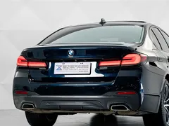 2022 BMW 5 Series 5 525i M, чёрный — фото 7