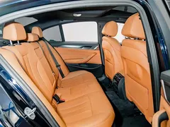 2022 BMW 5 Series 5 525i M, чёрный — фото 20