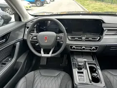 2023 Hongqi HS5 2.0T 4WD Pro50, чёрный — фото 9