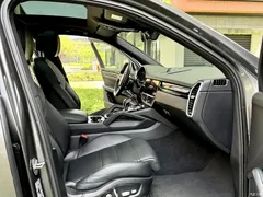 2021 Porsche Cayenne New Energy Cayenne E-Hybrid 2.0T — фото 6
