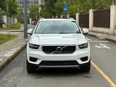 2021 Volvo XC40 T3 Zhixing Fashion, белый — фото 2