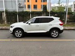 2021 Volvo XC40 T3 Zhixing Fashion, белый — фото 4