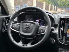 2021 Volvo XC40 T3 Zhixing Fashion, белый — фото 16