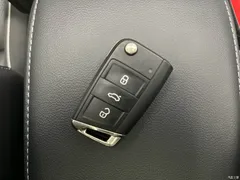 2022 Volkswagen Tiguan L PHEV 430PHEV PHEV Premium, белый — фото 13