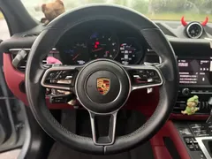 2021 Porsche Macan 2.0T — фото 12