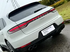2021 Porsche Macan 2.0T — фото 18
