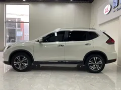 2021 Nissan X-Trail 2.5L CVT 4WD XL Connected Advanced, белый — фото 5