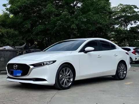 2021 Mazda 3 2.0L AT