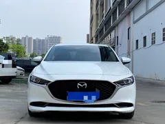 2021 Mazda 3 2.0L AT, белый — фото 2