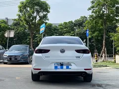 2021 Mazda 3 2.0L AT, белый — фото 9